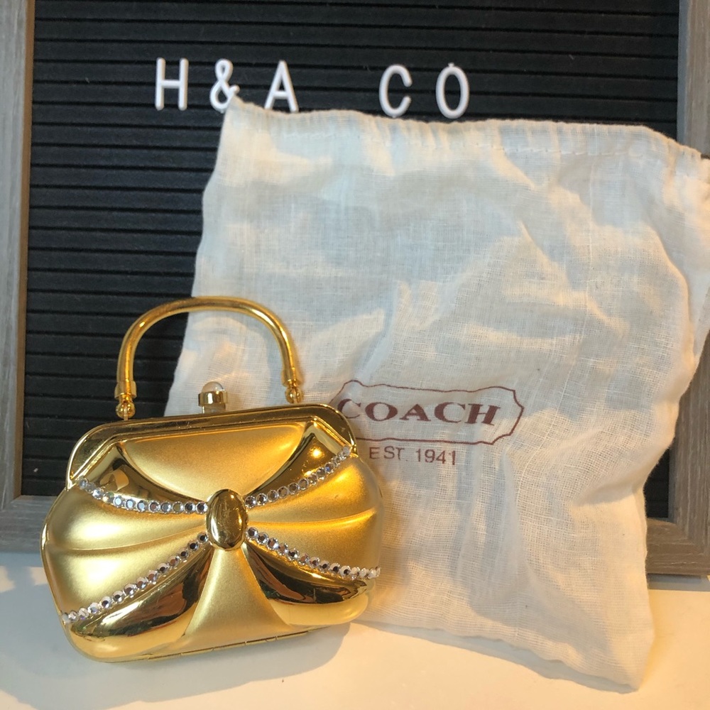 Vintage Gold Metal Purse 👛